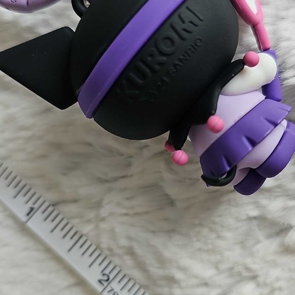 Kuromi Keychain - Picture 5 of 9